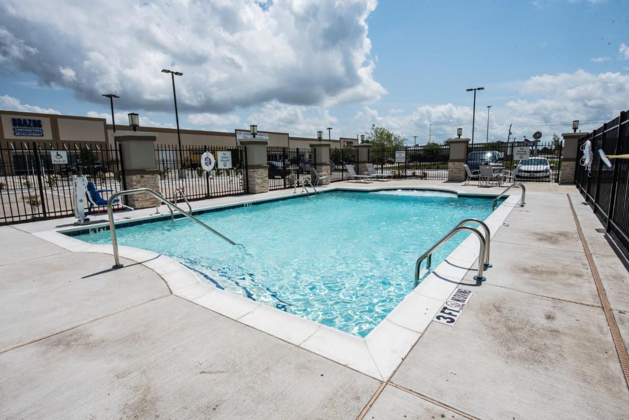 Otel Express & - Hobby Airport Area By Ihg
