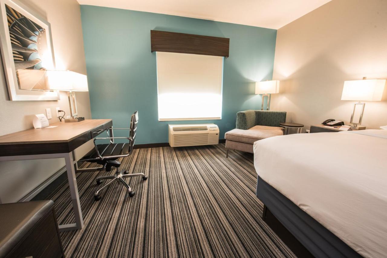 Otel Express & - Hobby Airport Area By Ihg