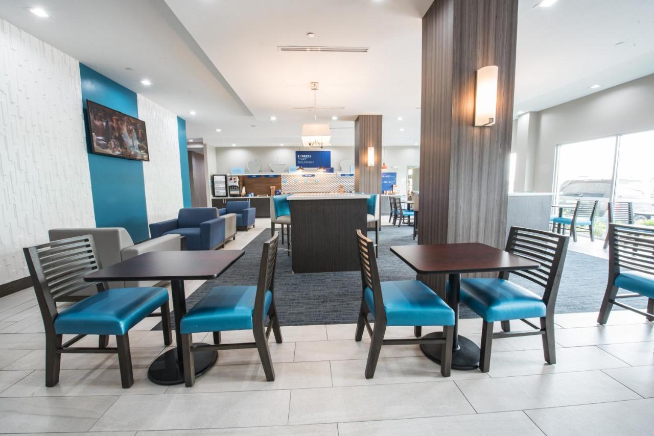 Otel Express & - Hobby Airport Area By Ihg 3*